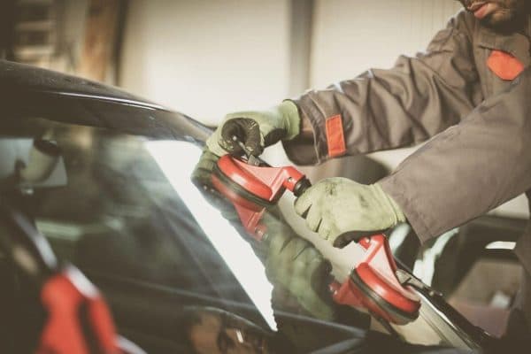 Glass repair in action